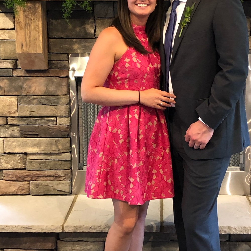 Lulus size 6 pink lace dress